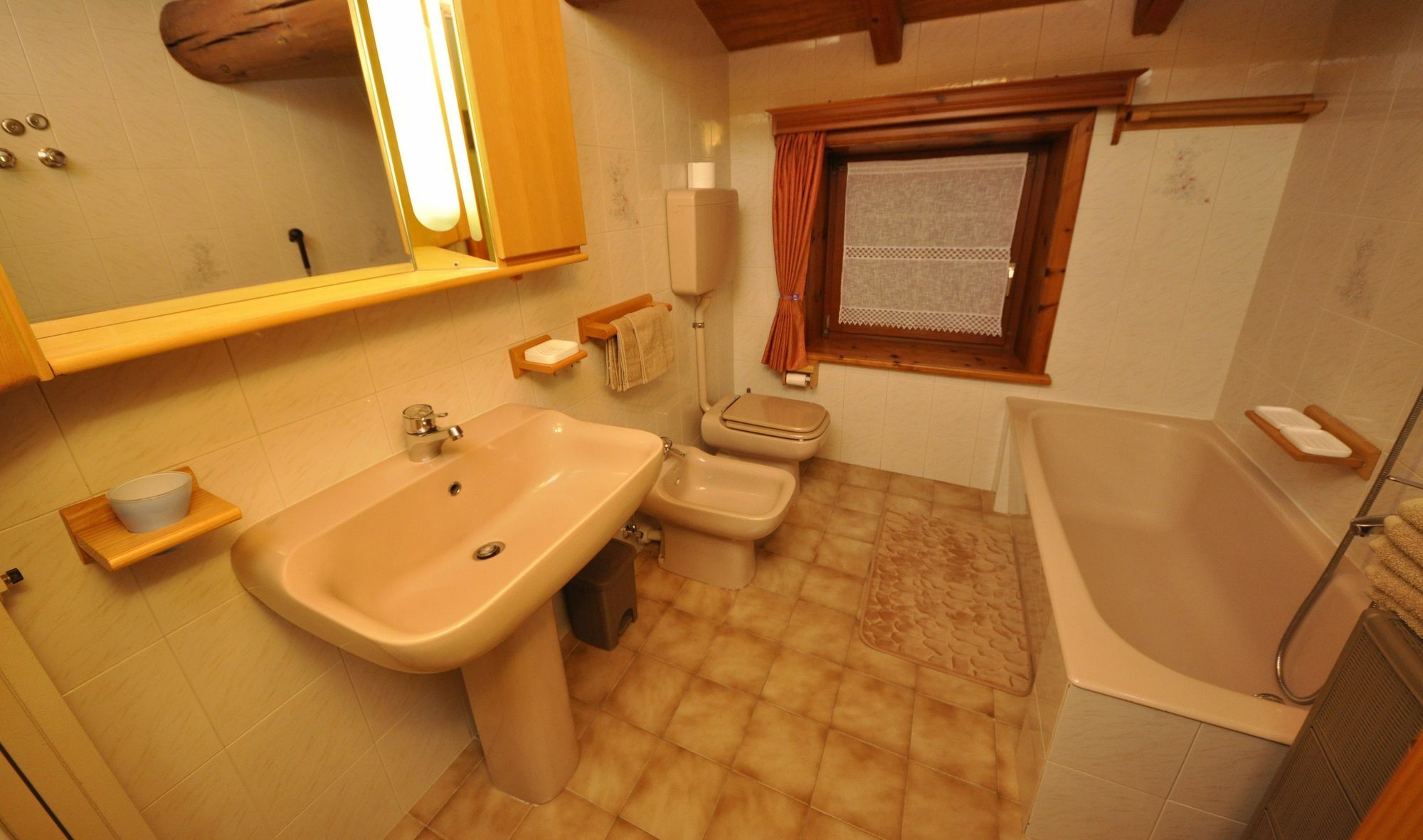 Appartamento Valeriano By Livigno Accomodation מראה חיצוני תמונה